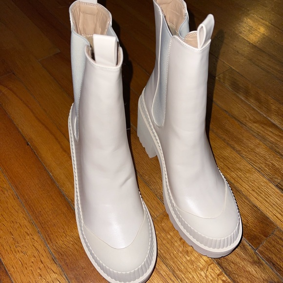 Chunky Sole Cream Boots - Picture 3 of 6